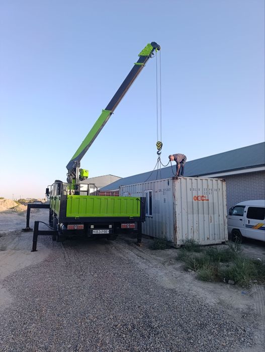 Manipulyator xizmati yuk kutarishi 15 tonna strelo 7 tonna strelo uzun