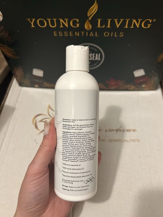 Loțiune de corp cu ulei de Lavandă