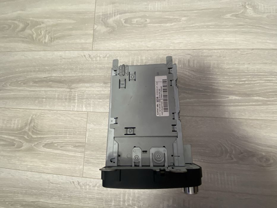 Navigatie mare VW, perfect functionala