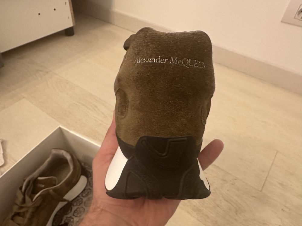 Alexander McQueen Sprint Runner Lace-Up Sneakers brown
