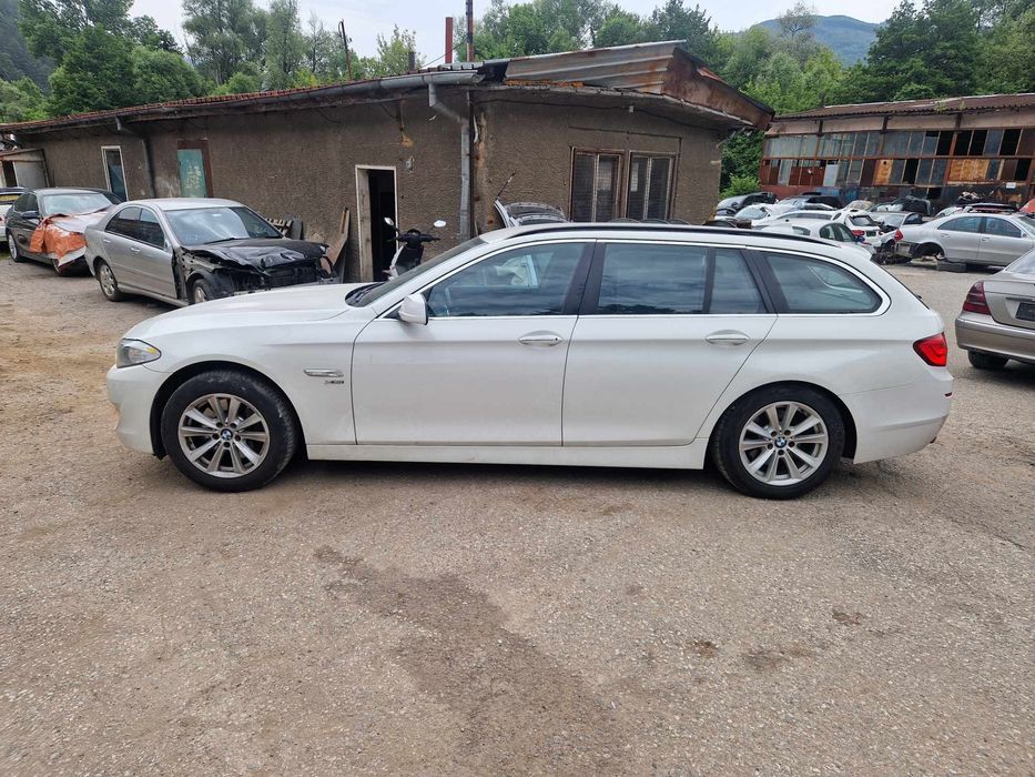 BMW F11 520XD 184кс кеснон теглич ел багажник автоматик комби НА ЧАСТИ