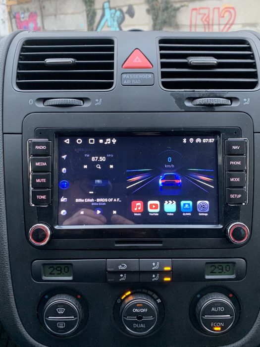 Navigatie dedicata VW Skoda Seat - Cadou Camera de mers înapoi !!!