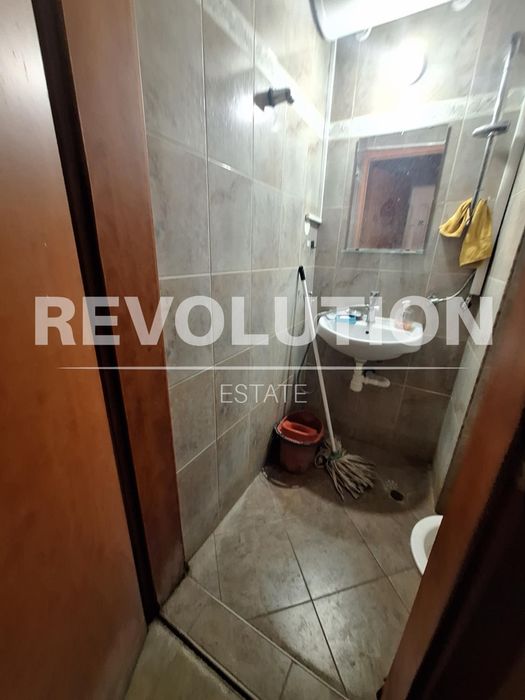 Дава се под наем Двустаен апартамент в Пловдив, Гагарин - 45 кв.м за 200 € - Снимка #4