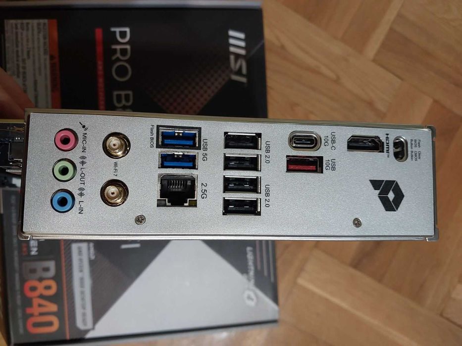 AMD Ryzen 9 7900X + MSI Pro B840-P Wi-Fi