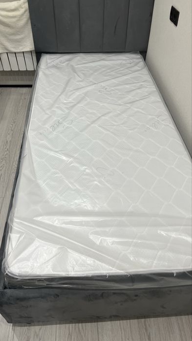 Новый Матрас 90*200