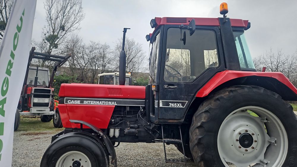 Tractor Case Internațional 745 XL