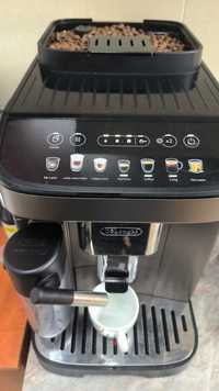 Espressor automat de cafea DeLonghi Magnifica Evo