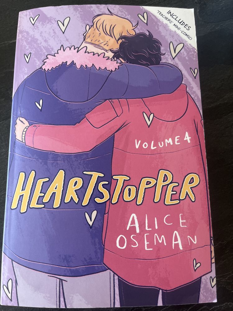 Комикс heartstopper volume 4