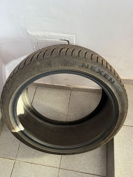 Зимни гуми 255/35 r18 и 225/40 r18