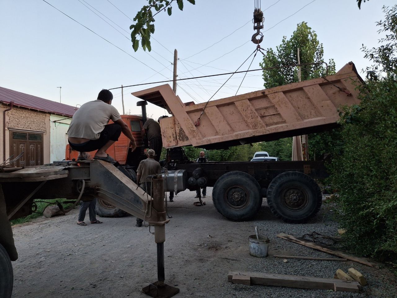 Kamaz kuzovni ozi  Kuzov evro 20 tonnalik