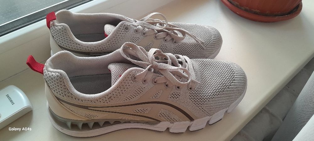 Кроссовки классные !