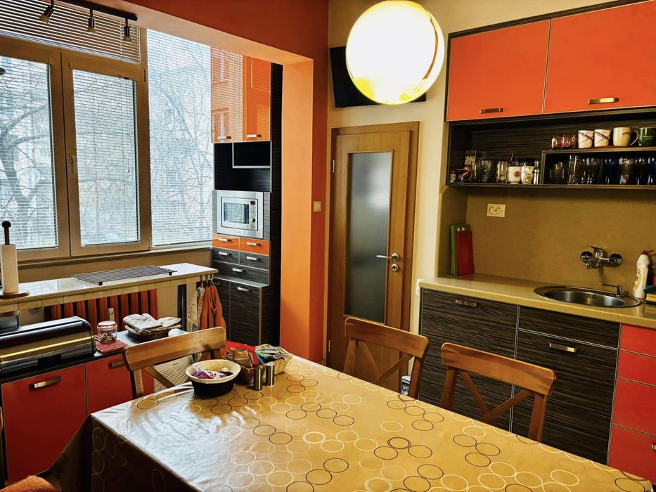 Дава се под наем Четиристаен апартамент в София, Медицинска академия - 120 кв.м за 1000 € - Снимка #5