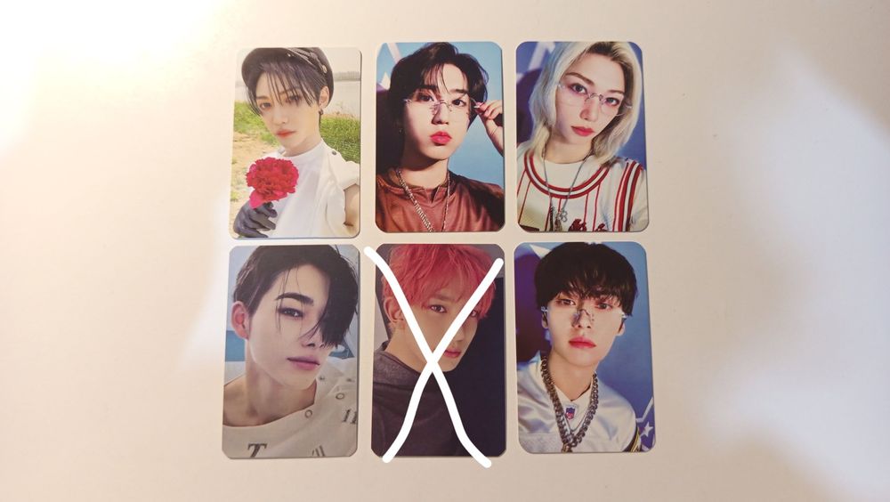 Фотокартички на Stray kids и Enhypen