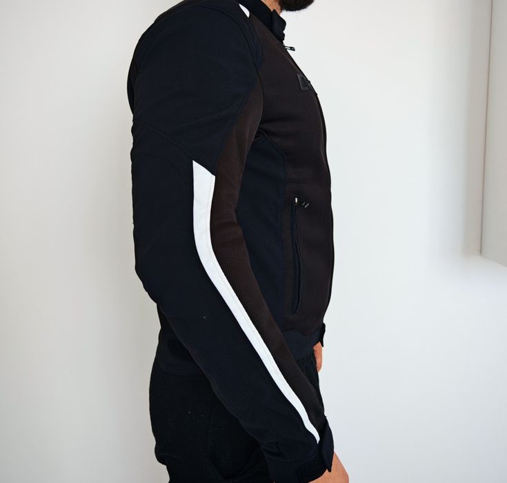 Geacă Moto Dainese Hydraflux 2 Air D-Dry marime 50 cu protecție spate