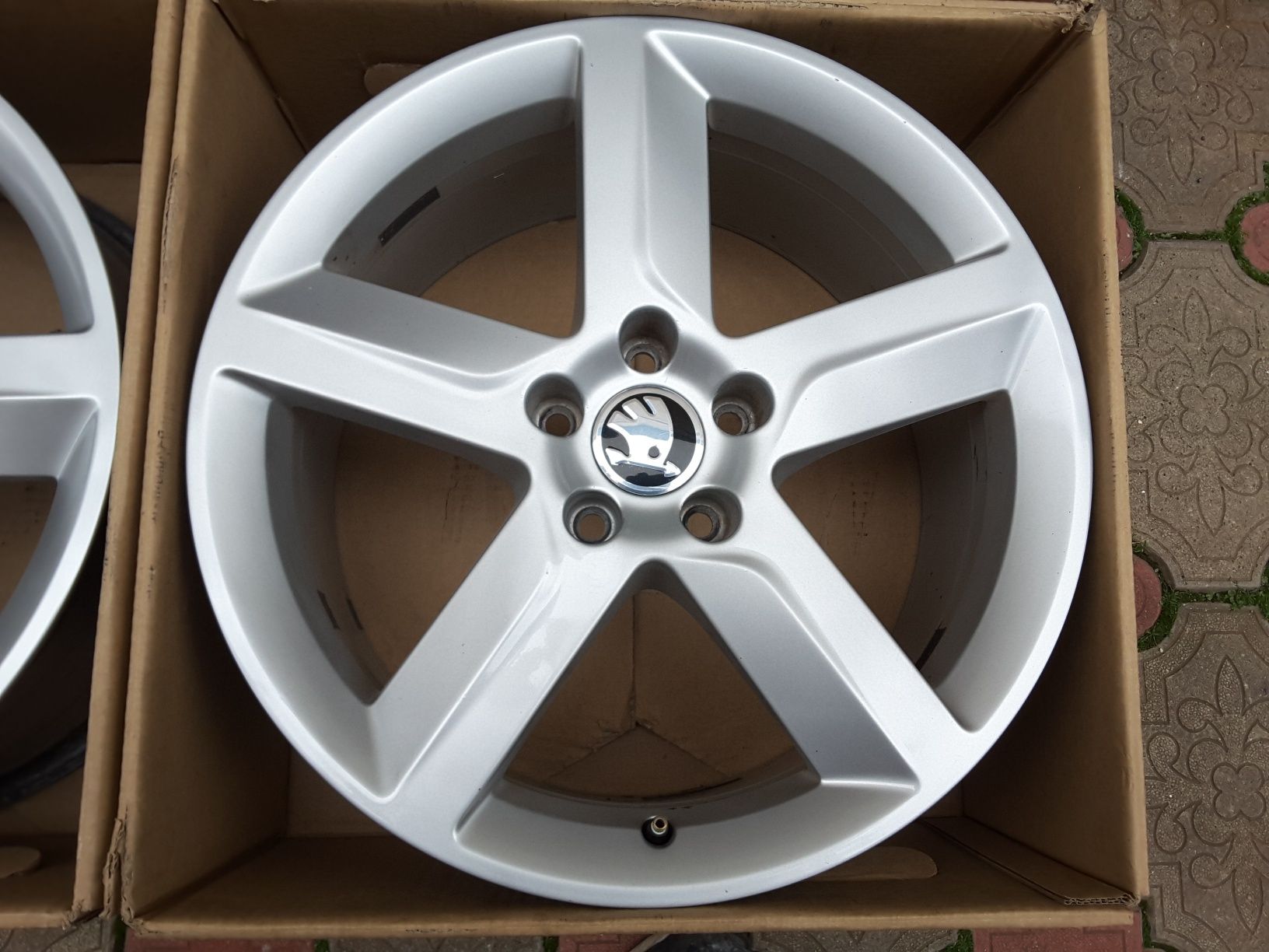 jante aliaj 18; 5x112; originale Skoda Kodiaq, Superb, Octavia Scout