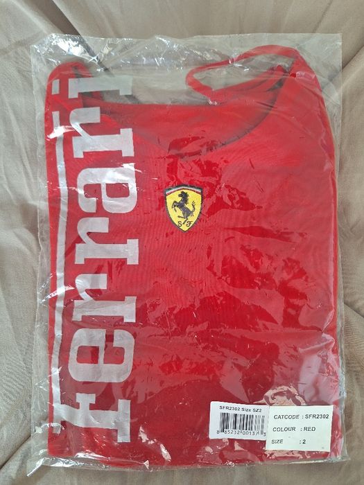 Top damă Ferrari original bumbac mărimea 2