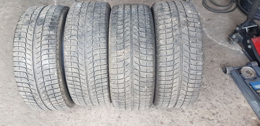 Зимни гуми-18цола-245/45-1бр.-75лв."MICHELIN "