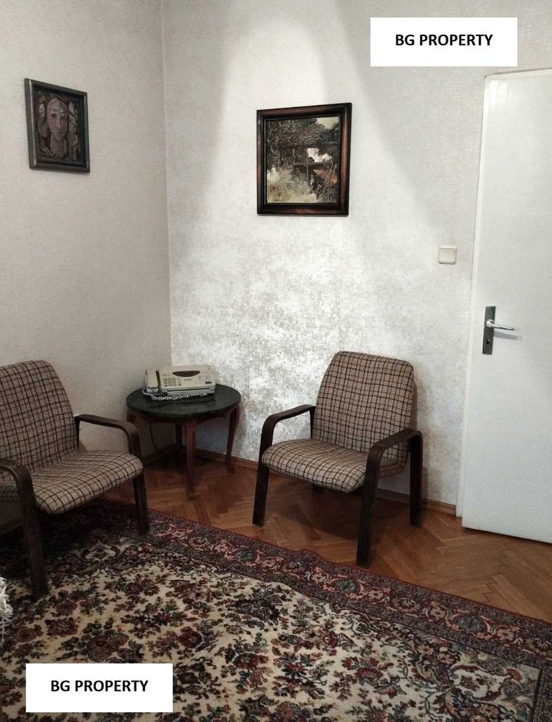 Продава се Четиристаен апартамент в София, Изток - 130 кв.м за 3027 €/кв.м - Снимка #2
