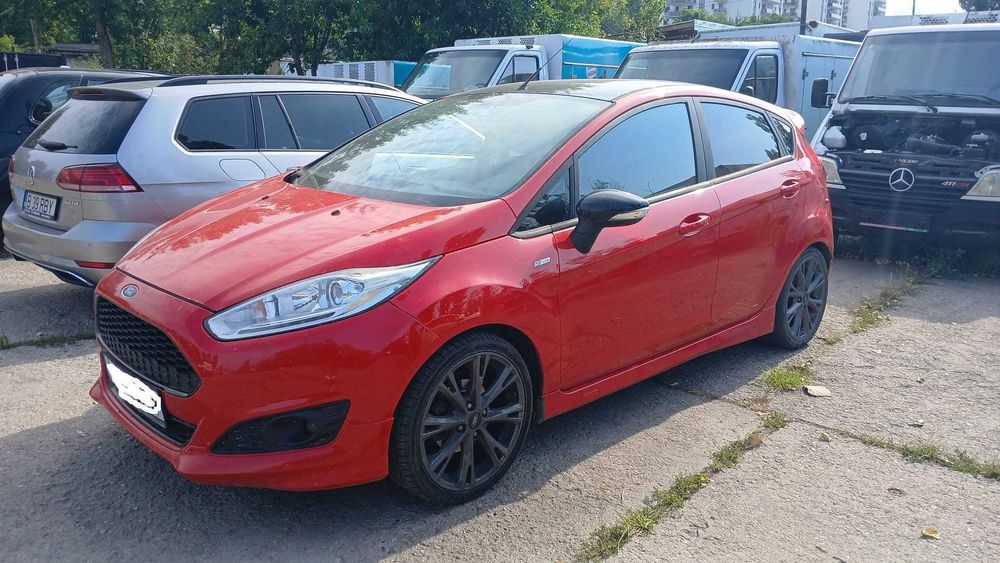 Dezmembrez Ford Fiesta 1.0 Benzina DIN 2016 - SFJC