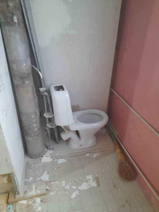 Продам унитаз б.у.