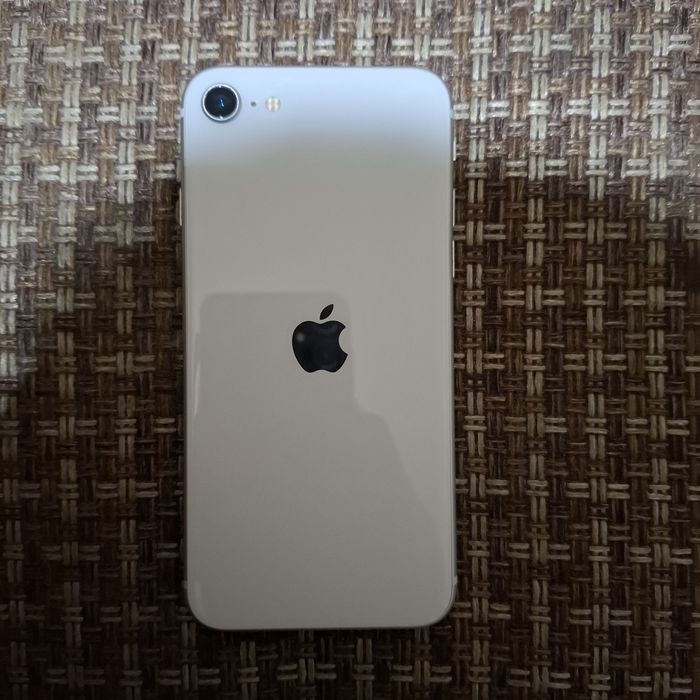 Iphone se2020 в хорошем состояний