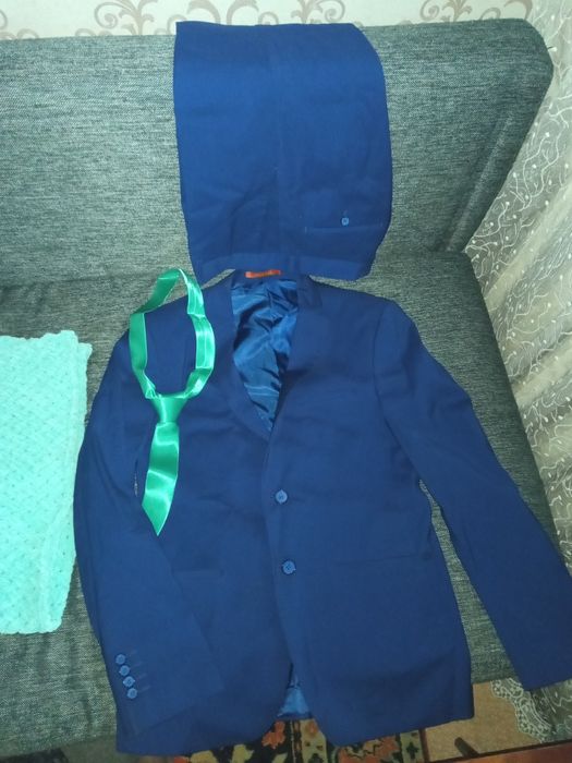 Костюм мужской парадный