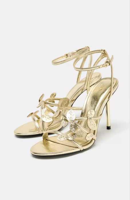 Токчета Zara със златист завършек