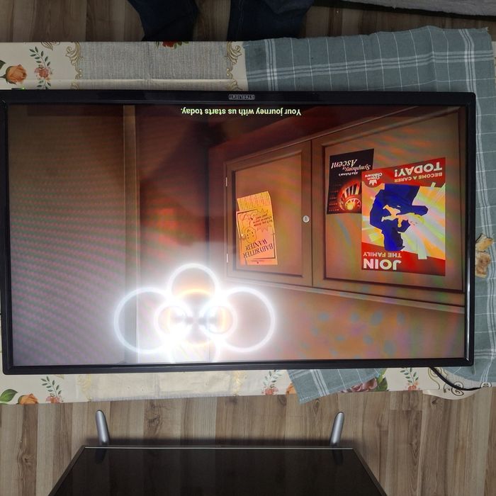 Vand smart tv starlight de 81cm