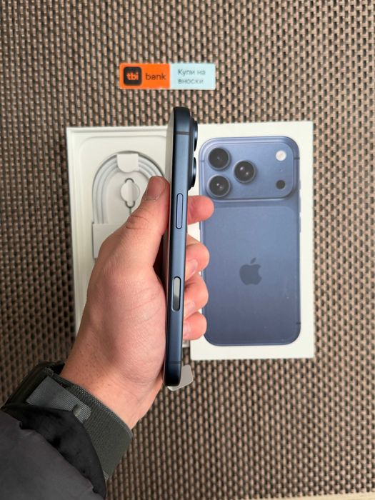 НОВ! iPhone 17 Pro 256gb Deep blue Лизинг от 90лв/м син Гаранция!