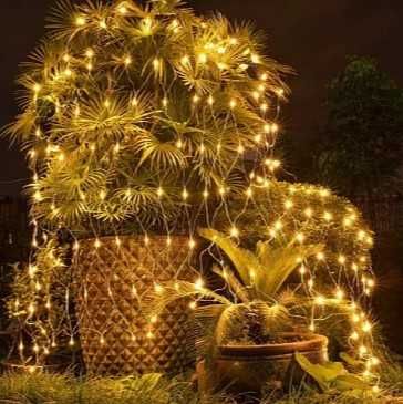 Красива коледна украса за дърво мрежа от лампи