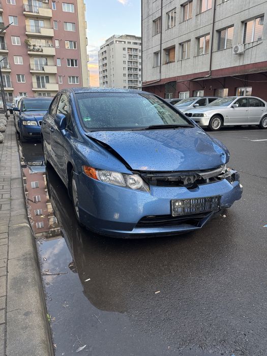 Honda civic 1.8 automat avariat