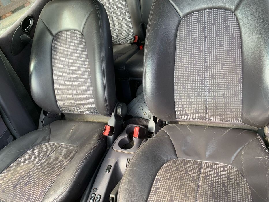 Dezmembrez a class 140a 1.4 benzina an 2000