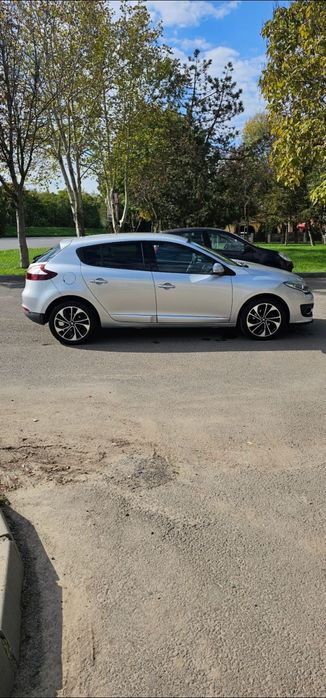 Vand Renault Megane 3 hatchback automat 2015