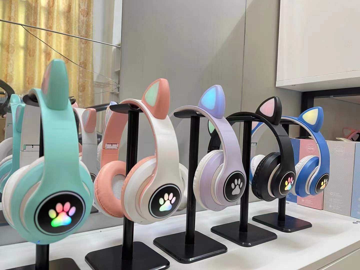 Безжични слушалки котешки уши