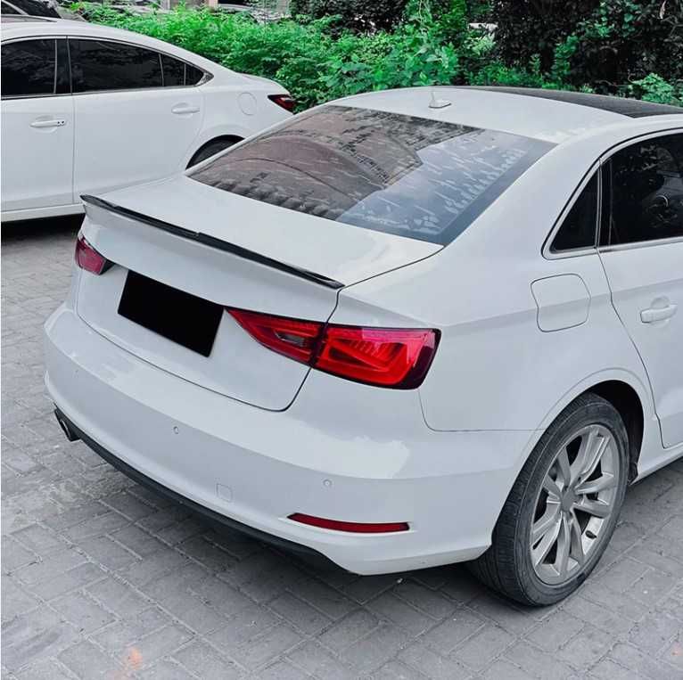 Eleron Audi A3 8V Sedan M4 Style - ABS Negru Lucios