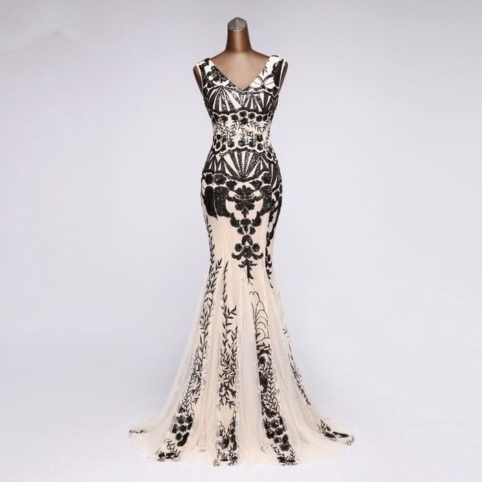 Платье на выпускной или для торжественных событий.