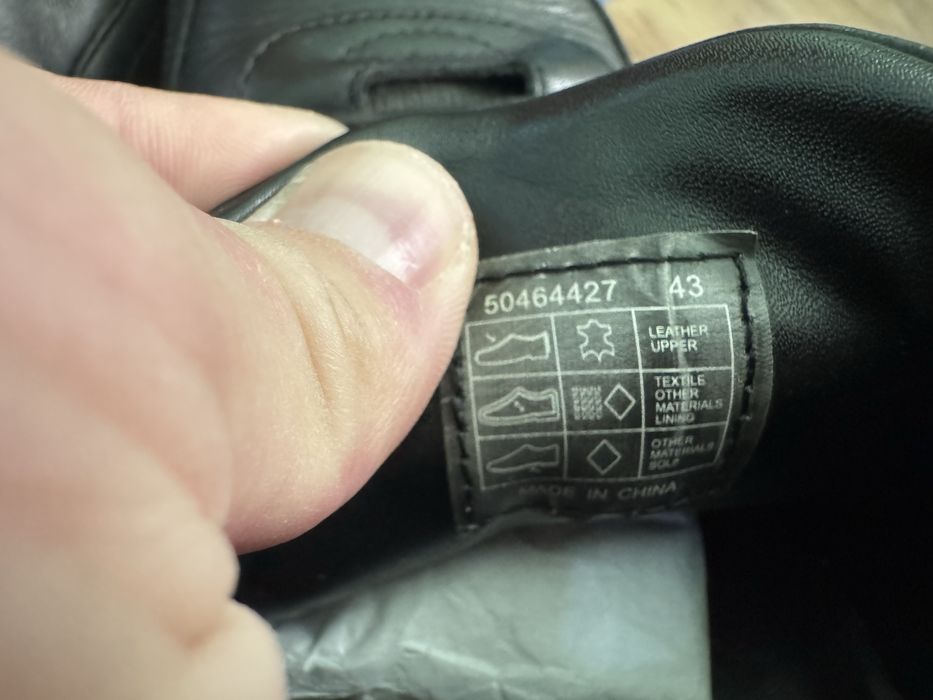 Обувки BOSS 43номер