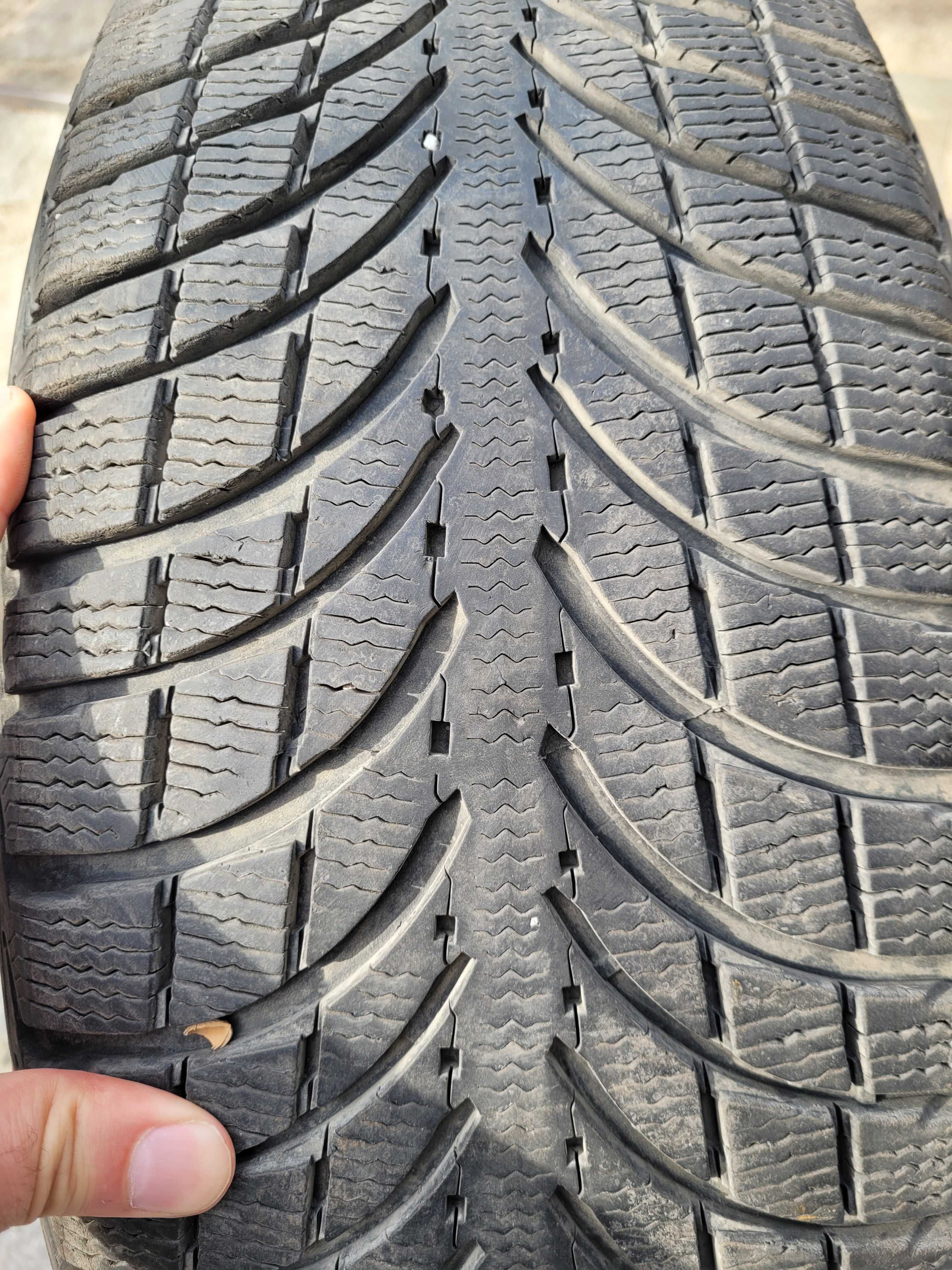 Зимни гуми Michelin 215 /55 r18