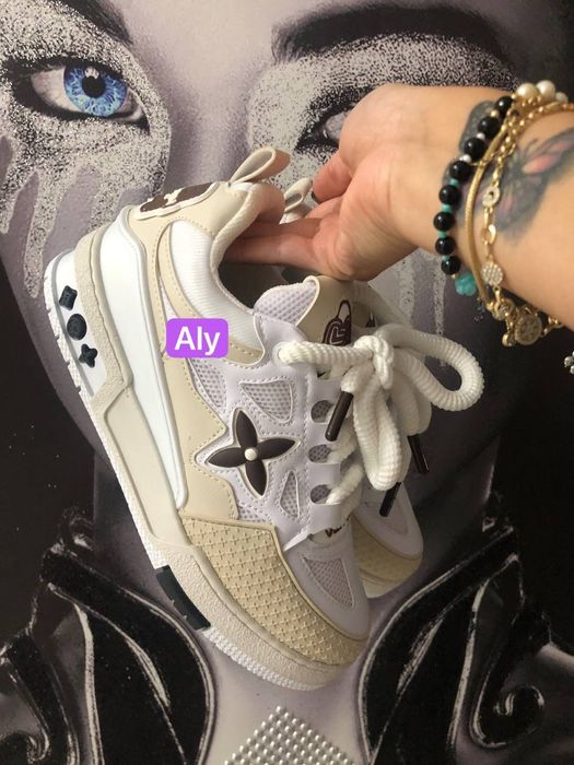 Adidași damă Louis Vuitton