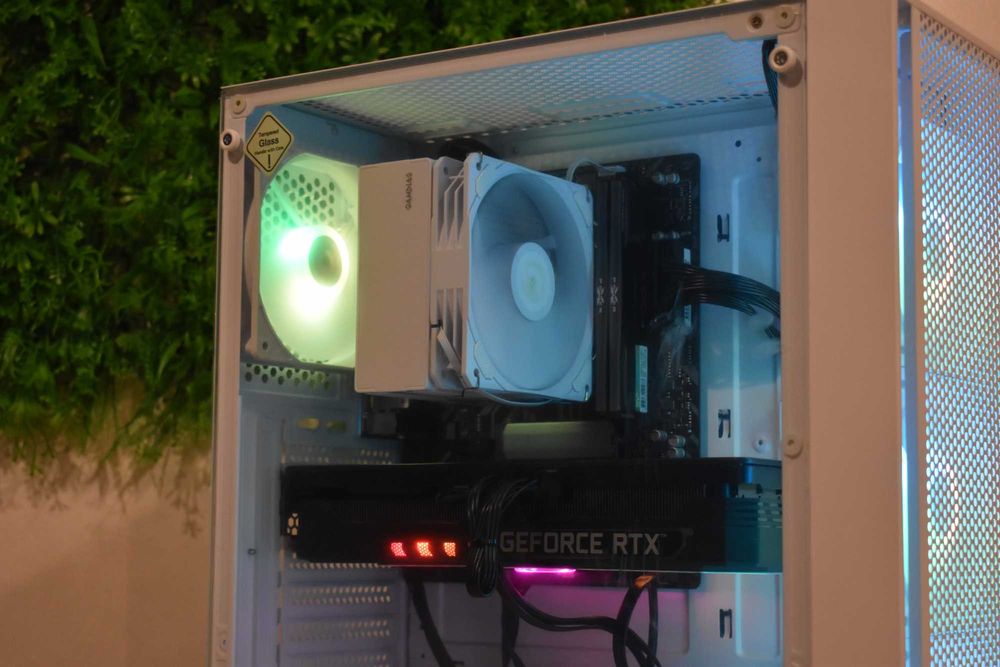 Геймърски Компютър Ryzen 7 3800x | Rtx 3070 | 16GB Ram | В Гаранция!