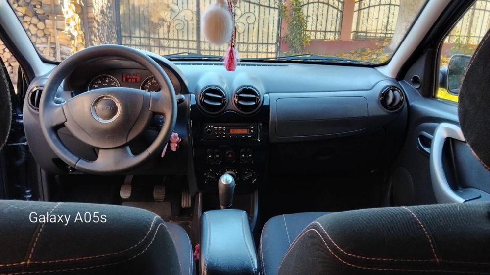 Proprietar vând Dacia Sandero 2012