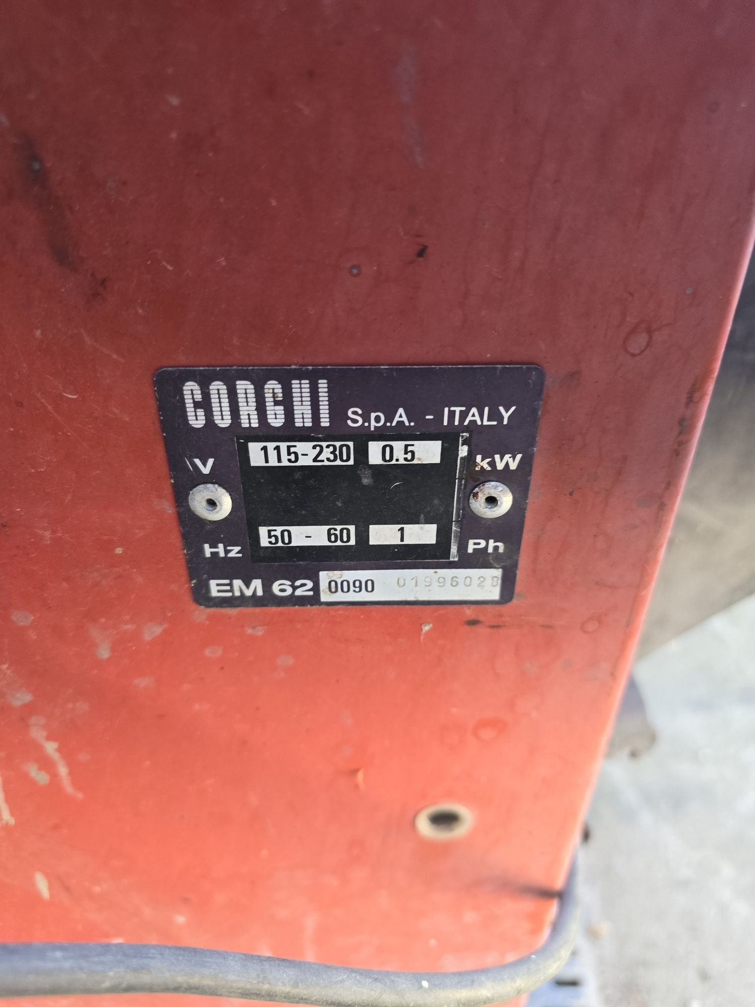 Masina echilibrat roti Corghi EM 62