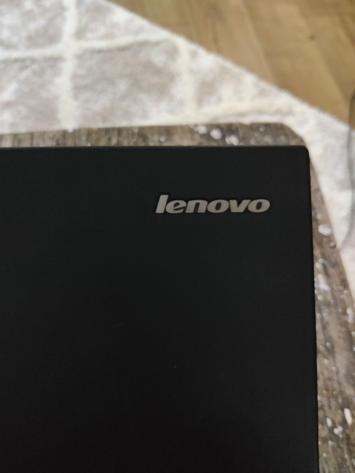 Lenovo core I3 5005U 2.0GHz