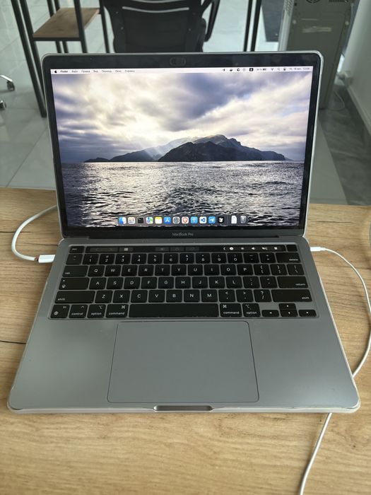 MacBook Pro 13 M1 8/256 GB Gray