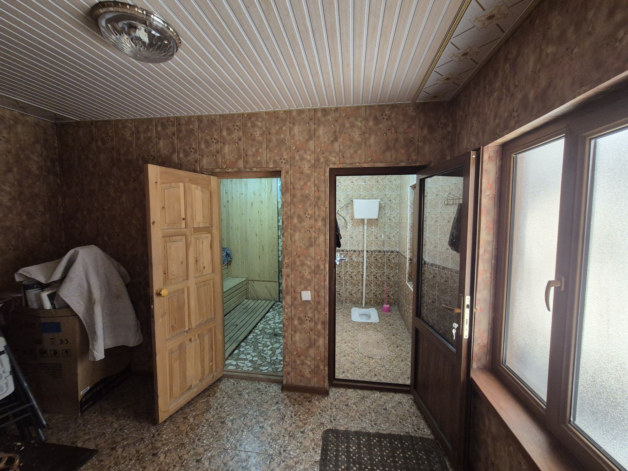 Продаю свой дом улица Сулола 6 комнат 6 санузлов на участке 570м²