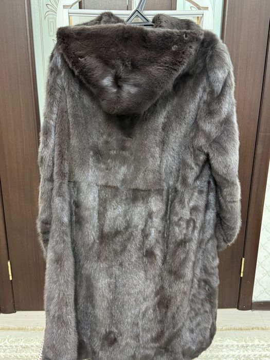 Норковая шуба в отличном состояний