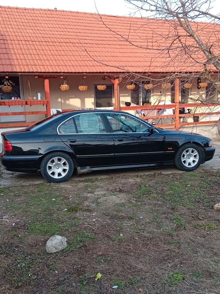 BMW 523i,6 cyl.inline