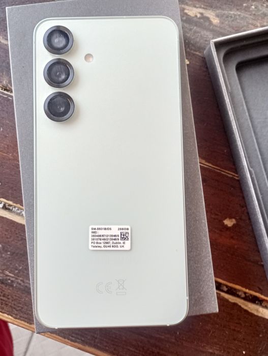 Samsung S 25 256GB