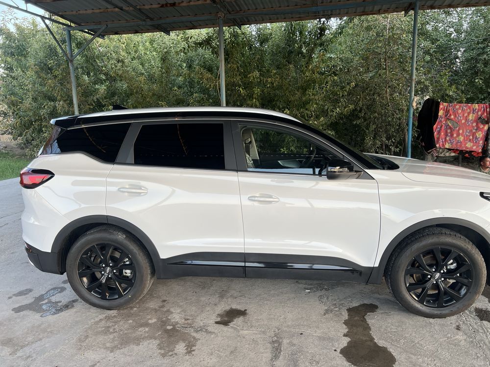 Avtomobil Chery Tiggo 7Pro