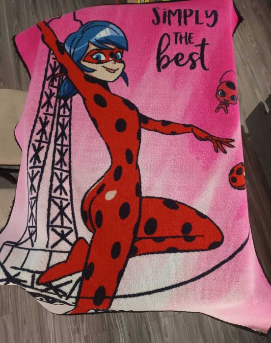 Детски килим Fun House Miraculous - от Калинката и Черния Котарак